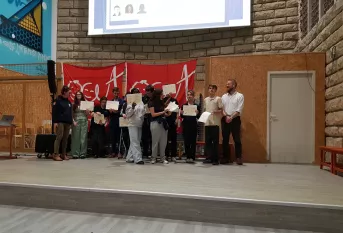 Remise des diplômes DNB 25, Félicitations