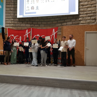 Remise des diplômes DNB 25, Félicitations